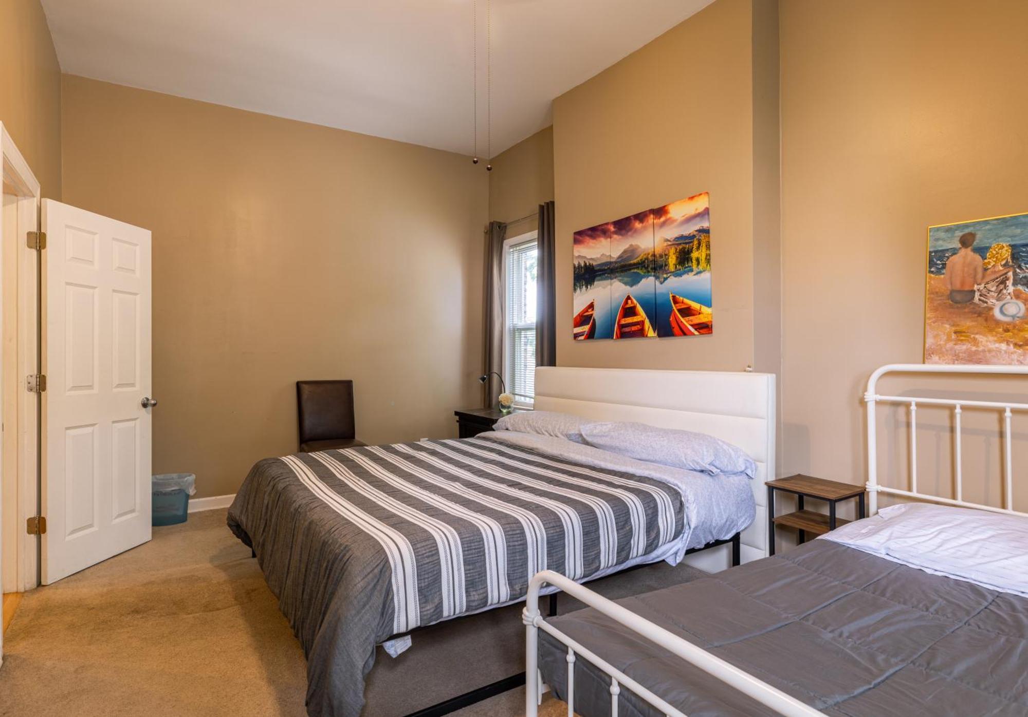 Spacious Row Home Next Transit Near Downtown W Parking Chicago Buitenkant foto